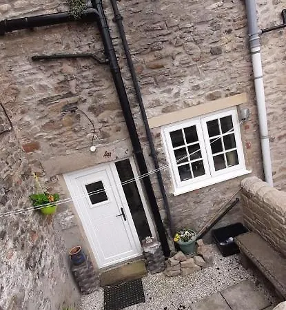 16th Century 1 Bedroom *